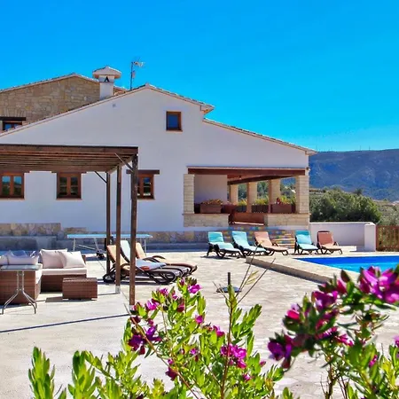 Argudo - Private Pool In Vila